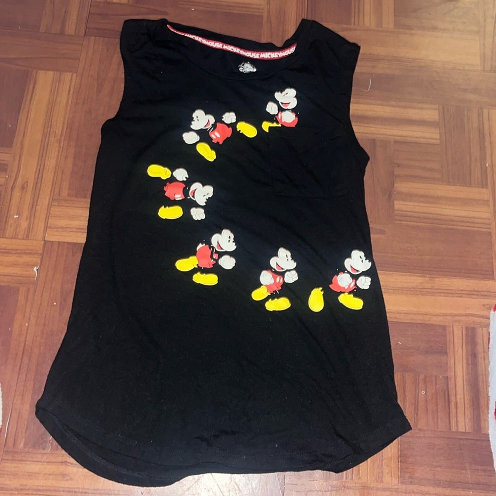 Walt Disney Mickey Mouse, black shirt